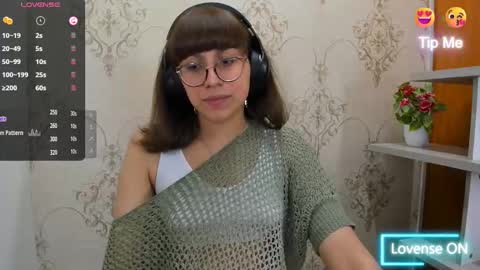 Snapshot of nataly_cloud chatting on February 2025 03:53:02 PM N A T A L Y online show from February 2025 03:53:02 PM