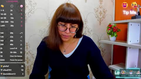Snapshot of nataly_cloud chatting on February 2025 04:05:02 PM N A T A L Y online show from February 2025 04:05:02 PM