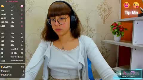 Snapshot of nataly_cloud chatting on February 2025 03:52:01 PM N A T A L Y online show from February 2025 03:52:01 PM