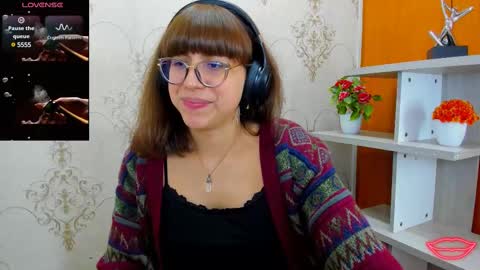 Snapshot of nataly_cloud chatting on March 2025 12:45:01 PM N A T A L Y online show from March 2025 12:45:01 PM