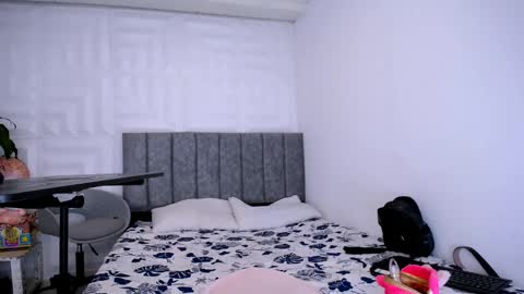 Snapshot of nataly_mcry chatting on January 2025 05:19:01 PM NATALY online show from January 2025 05:19:01 PM