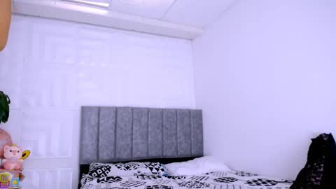 Snapshot of nataly_mcry chatting on March 2025 06:33:01 PM NATALY online show from March 2025 06:33:01 PM