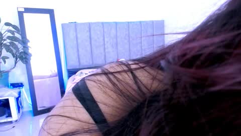 Snapshot of nataly_mcry chatting on October 2025 11:05:01 PM NATALY online show from October 2025 11:05:01 PM