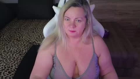 Snapshot of natascha1202 chatting on March 2025 07:48:01 AM Natalli online show from March 2025 07:48:01 AM