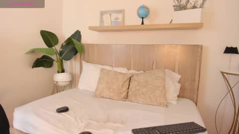 N A T A S H A online show from December 2024 08:55:02 AM