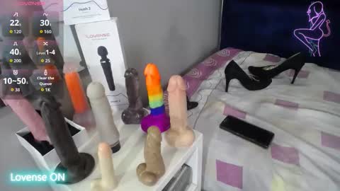 Natasha online show from October 2025 07:25:01 PM