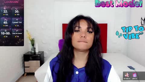natasha__magics online show from December 2024 06:32:02 PM
