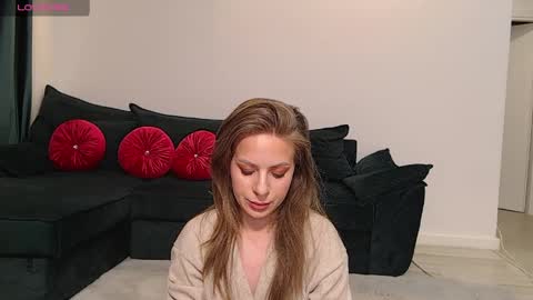 Naty  online show from March 2026 07:36:02 PM