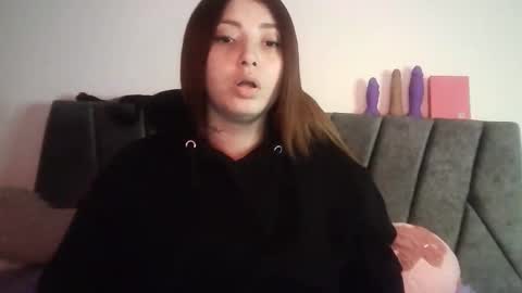 natalia online show from June 2026 07:53:01 PM