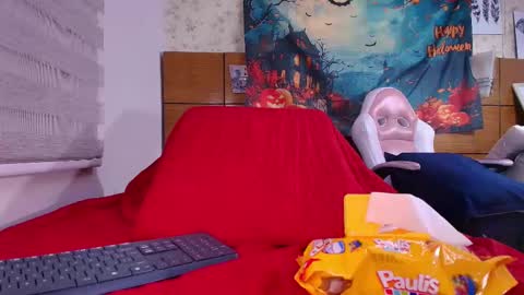 Natasha online show from October 2025 07:12:02 PM