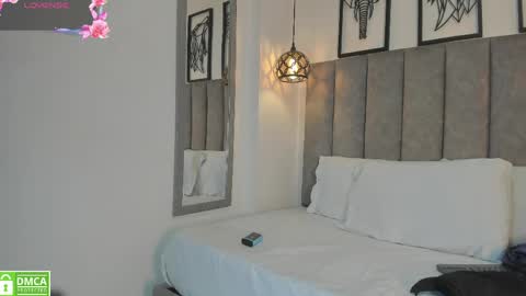 Natasha online show from April 2026 07:44:02 PM