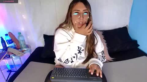 Natasha  online show from October 2025 09:35:02 PM