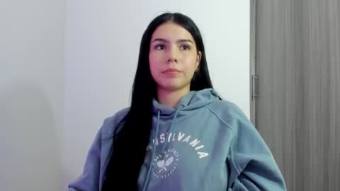 Natalia online show from October 2025 09:23:02 PM