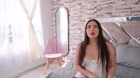 Natasha Vesper  online show from December 2025 07:45:02 PM