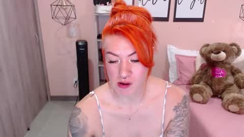 Snapshot of natasha_woo chatting on January 2025 03:56:02 PM Nat online show from January 2025 03:56:02 PM