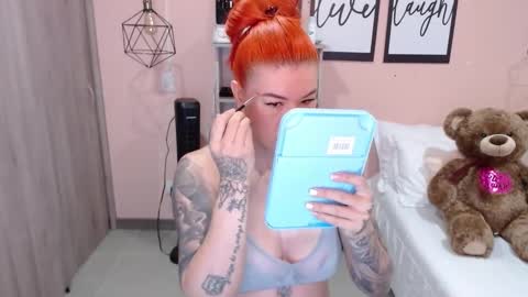 Snapshot of natasha_woo chatting on January 2025 11:02:02 AM Nat online show from January 2025 11:02:02 AM