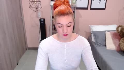 Snapshot of natasha_woo chatting on February 2025 02:15:01 AM Nat online show from February 2025 02:15:01 AM
