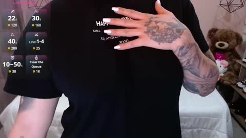 Nat online show from December 2025 01:02:02 AM