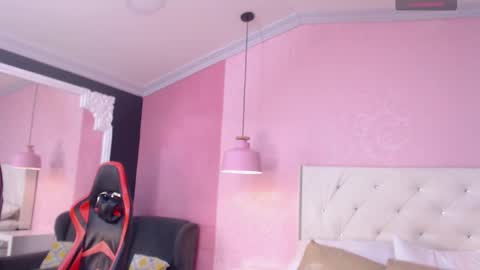 natashabrinkley online show from September 2025 03:00:01 AM