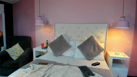 natashabrinkley online show from November 2025 05:19:01 AM