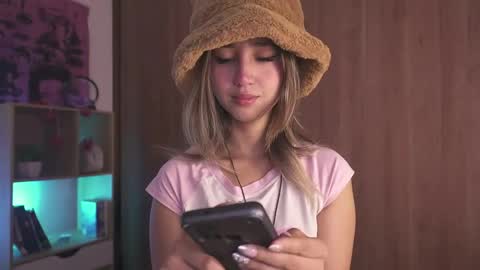 Natasha Independent model online show from March 2026 03:08:02 AM