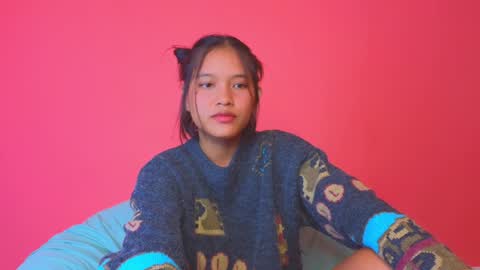 Snapshot of natchac chatting on December 2024 03:25:02 PM Natcha C online show from December 2024 03:25:02 PM