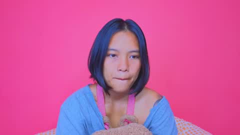 Snapshot of natchac chatting on December 2024 01:10:01 AM Natcha C online show from December 2024 01:10:01 AM