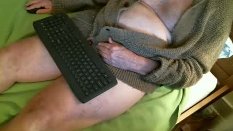 nate1x online show from December 2024 02:01:02 AM