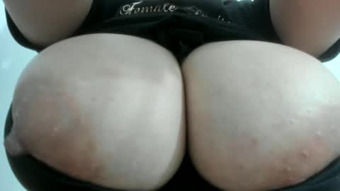 Snapshot of nathalia_hottman chatting on February 2025 01:25:02 AM NATHALIA online show from February 2025 01:25:02 AM