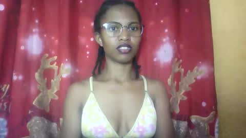 Snapshot of nathalie004 chatting on September 2025 08:17:01 AM nathalie004 online show from September 2025 08:17:01 AM