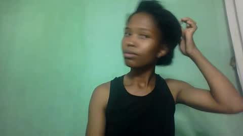 Snapshot of nathalie004 chatting on October 2025 07:18:02 AM nathalie004 online show from October 2025 07:18:02 AM