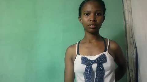 Snapshot of nathalie004 chatting on October 2025 05:19:02 AM nathalie004 online show from October 2025 05:19:02 AM