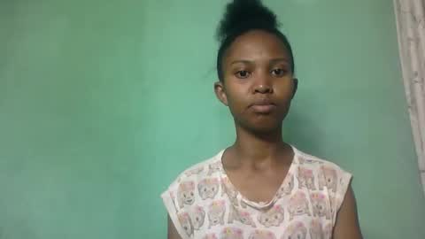 Snapshot of nathalie004 chatting on October 2025 05:51:01 AM nathalie004 online show from October 2025 05:51:01 AM