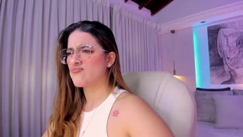 NATHALIE online show from April 2026 11:14:02 AM