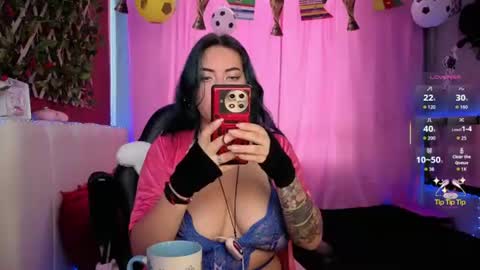 Snapshot of nathalie_zanettii chatting on June 2026 03:47:01 PM Nathalie online show from June 2026 03:47:01 PM