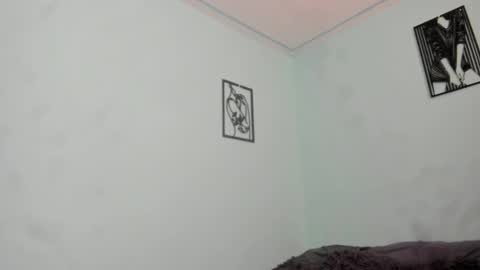 Nathaly online show from December 2025 07:33:02 PM