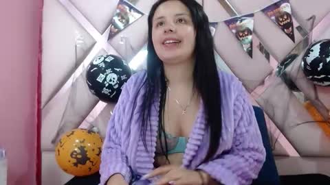 nathaly low online show from October 2025 03:10:02 AM