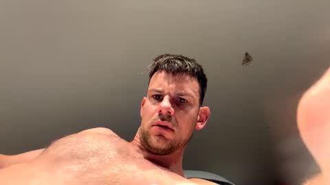 nathanb2591 online show from November 2025 06:24:01 AM