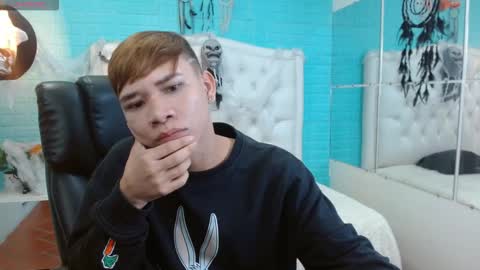 nathanclay online show from November 2025 03:31:01 AM