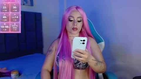 natti_bluee online show from April 2026 03:18:01 AM