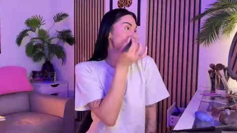 NATTY FIERROS online show from October 2025 08:59:01 AM