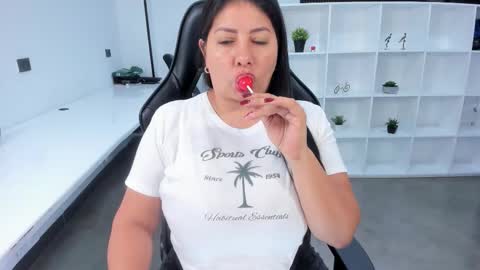 Jazmin Bigboobs online show from November 2025 07:56:02 PM