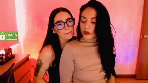 Snapshot of natval_ chatting on December 2024 02:02:01 PM Natalia Valeria online show from December 2024 02:02:01 PM