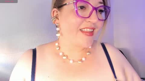 Snapshot of naty__mature_ chatting on June 2026 05:37:01 PM Nataly online show from June 2026 05:37:01 PM