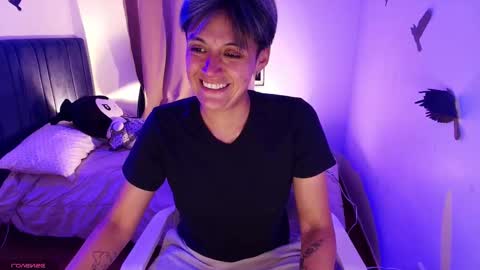 Snapshot of naty_lux19 chatting on November 2025 01:33:01 AM Fernanda online show from November 2025 01:33:01 AM