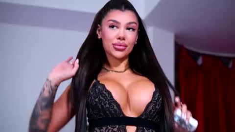 Naty online show from September 2025 07:45:01 AM