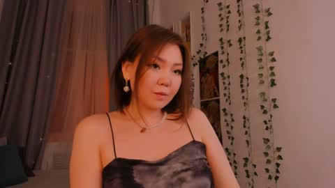 Snapshot of natzuko chatting on January 2025 03:28:02 PM Ask me join my club press on button online show from January 2025 03:28:02 PM