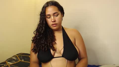 Snapshot of naudiz chatting on November 2025 05:09:02 AM Eimy online show from November 2025 05:09:02 AM