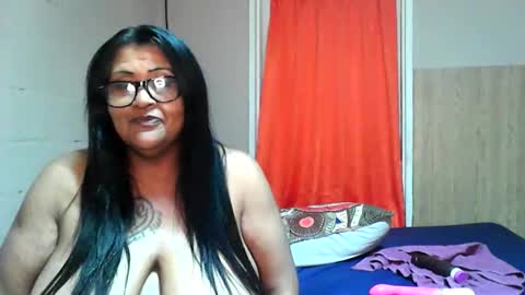 Snapshot of naughtinatz chatting on October 2025 08:53:02 PM Naughtinatz online show from October 2025 08:53:02 PM