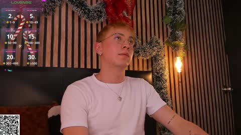 Christopher  Chris online show from December 2024 03:33:02 PM